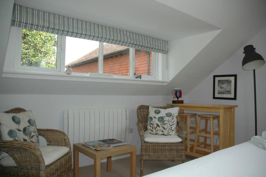 Cowslip Barn Annexe, Countryside Stay Near Чичестер Экстерьер фото